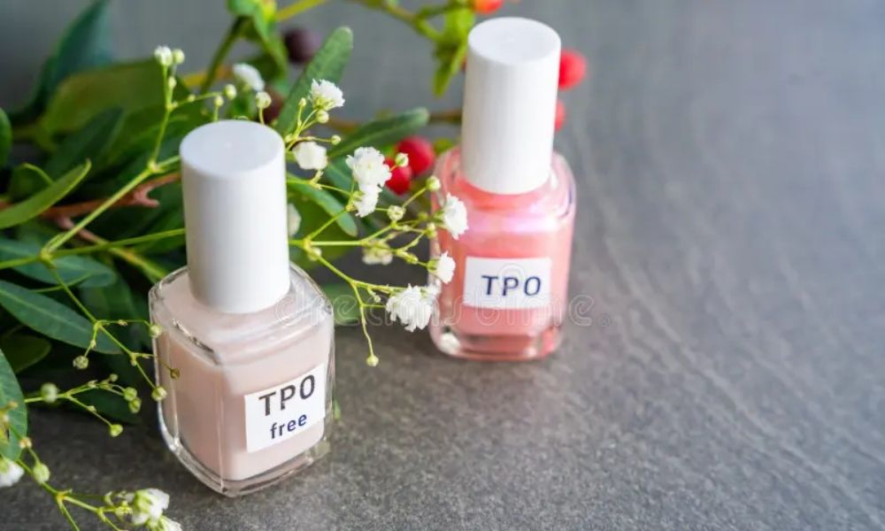 UK Government Bans Chemical in Gel Nail Polish Over Health Risks